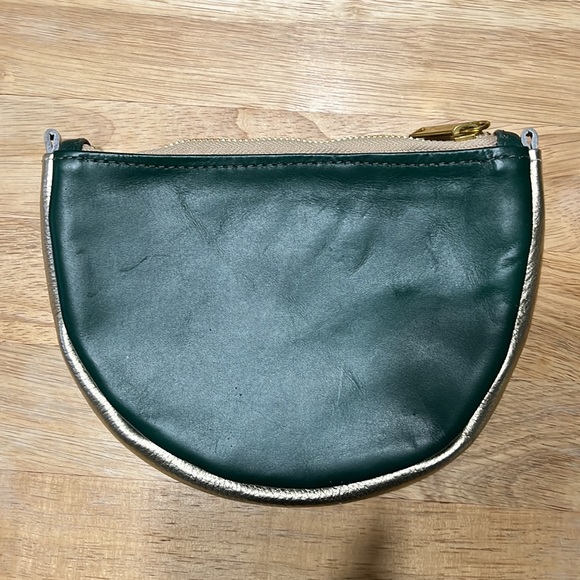 SSEKO | Medium Oiled Agave and Gold Crescent Pouch - Picture 2 of 4